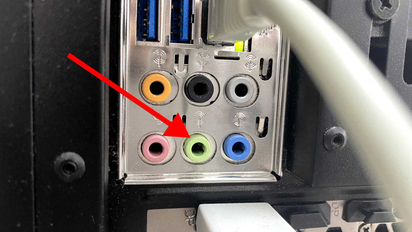 Sound device connection port